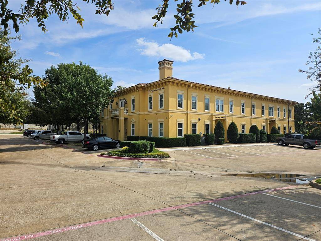 2304 W Interstate 20 #220, Arlington, TX 76017