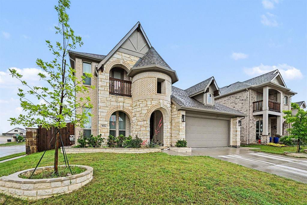 9036 Lace Cactus Drive, Fort Worth, TX 76131