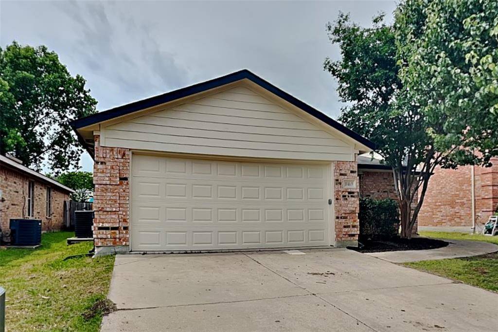 10469 Winding Passage Way, Fort Worth, TX 76131