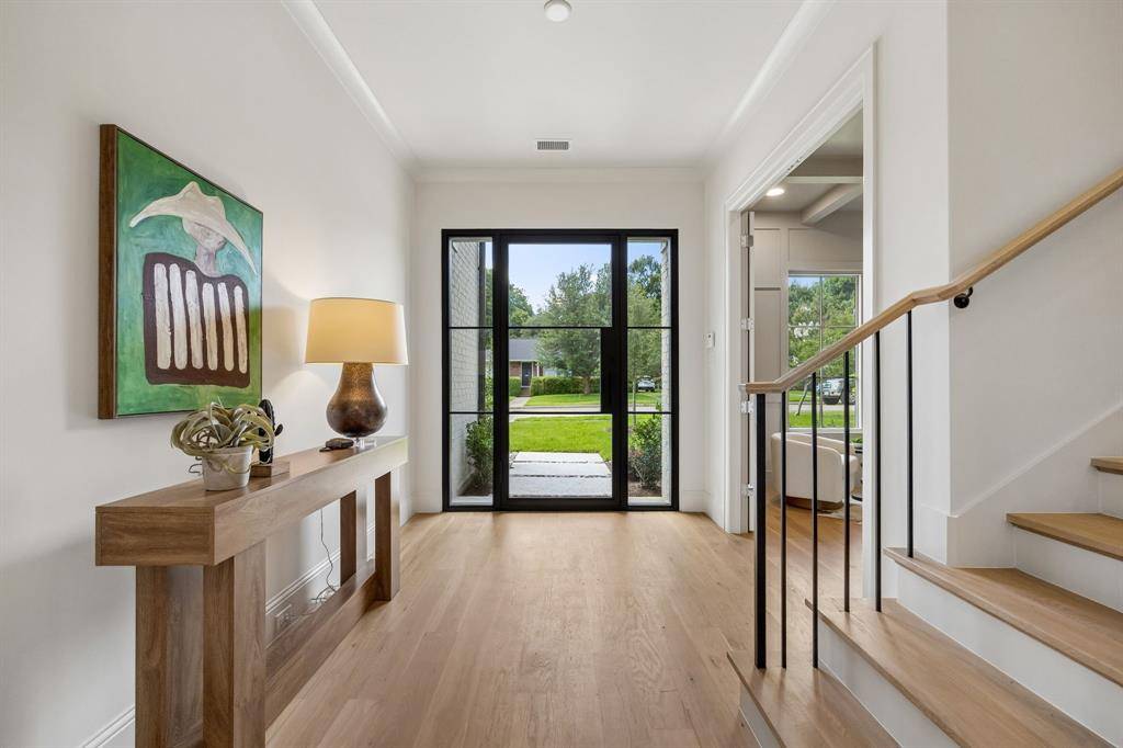 6207 Sudbury Drive, Dallas, TX 75214