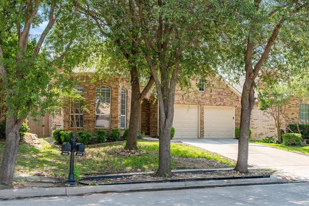 9316 Moncrief Street, Fort Worth, TX 76244