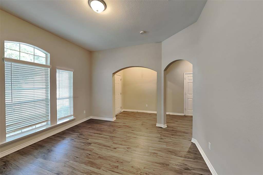 14104 Silkwood Drive, Fort Worth, TX 76052
