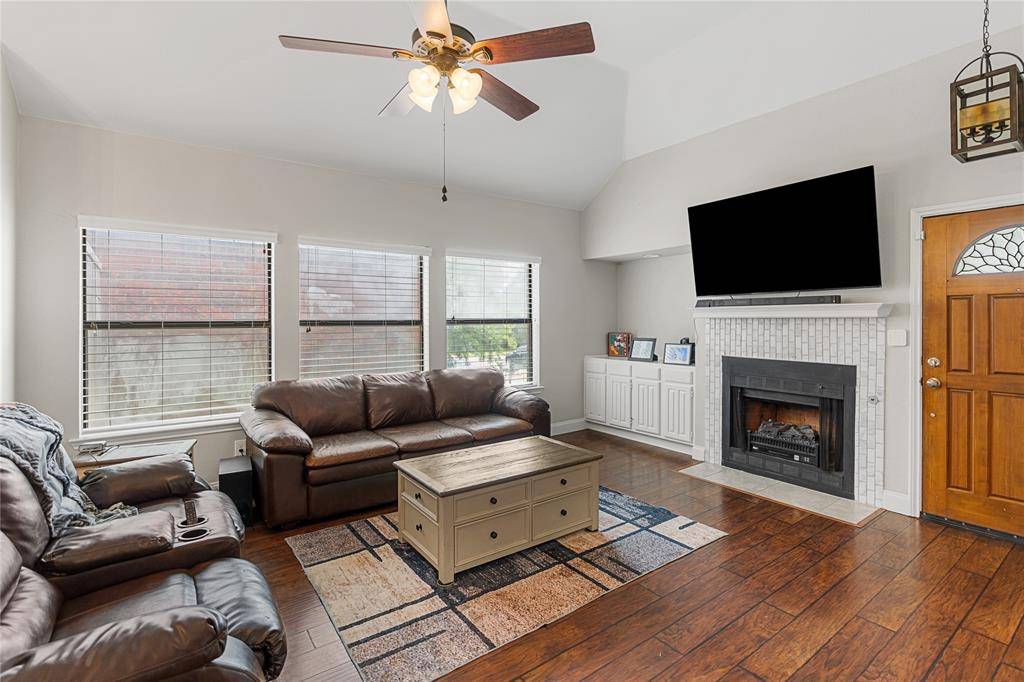 2219 Greenview Drive, Carrollton, TX 75010