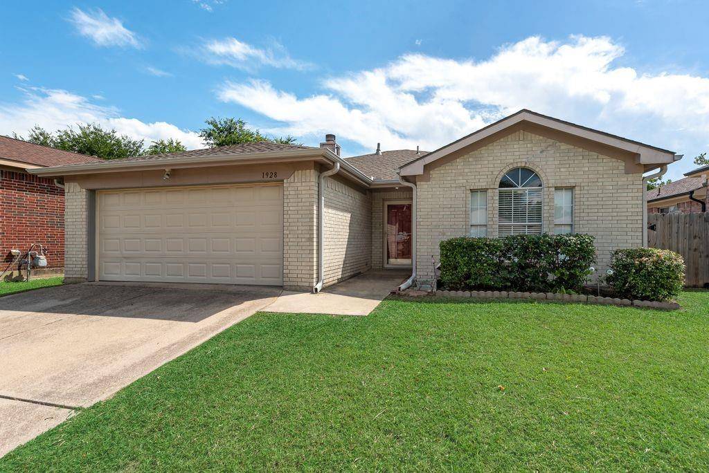 1928 Overland Street, Fort Worth, TX 76131