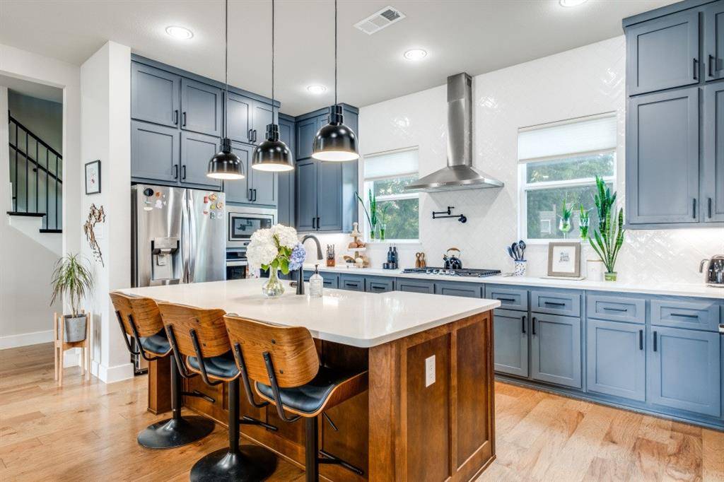 1450 Elevado Drive, Dallas, TX 75212
