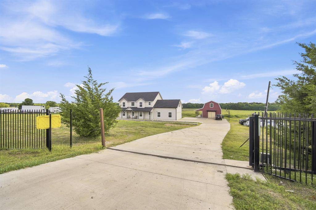 4855 Stitzle Road, Crandall, TX 75114