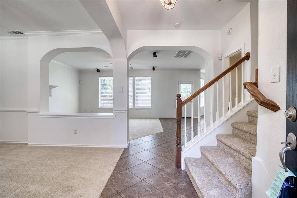 9909 Delamere Drive, Fort Worth, TX 76244