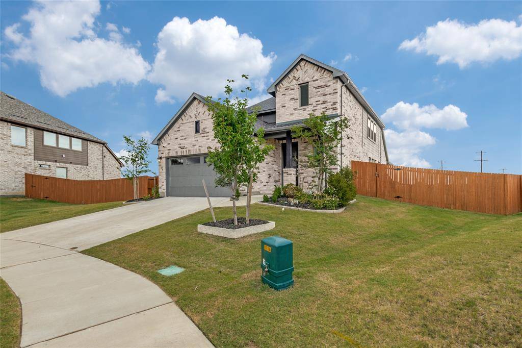 3800 Summerfield Drive, Crandall, TX 75114