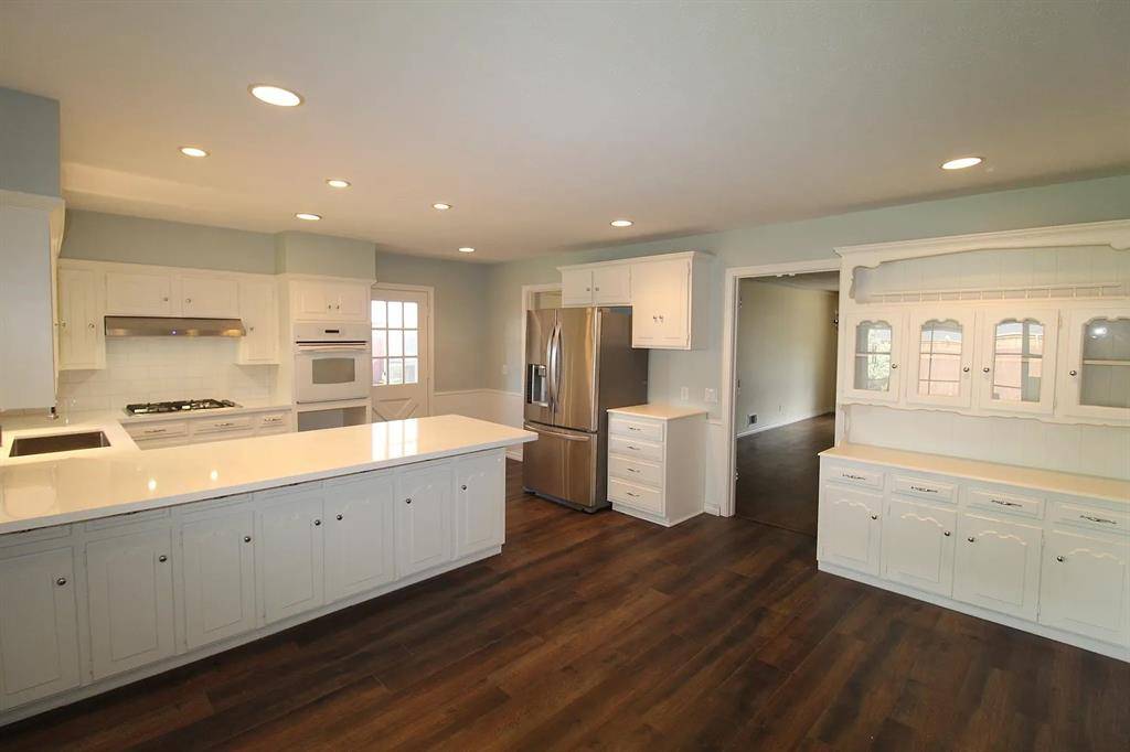 10146 Coveridge Drive, Dallas, TX 75238