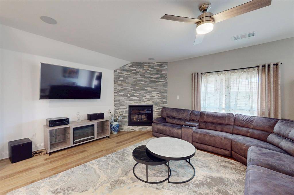 6112 Whale Rock Court, Fort Worth, TX 76179