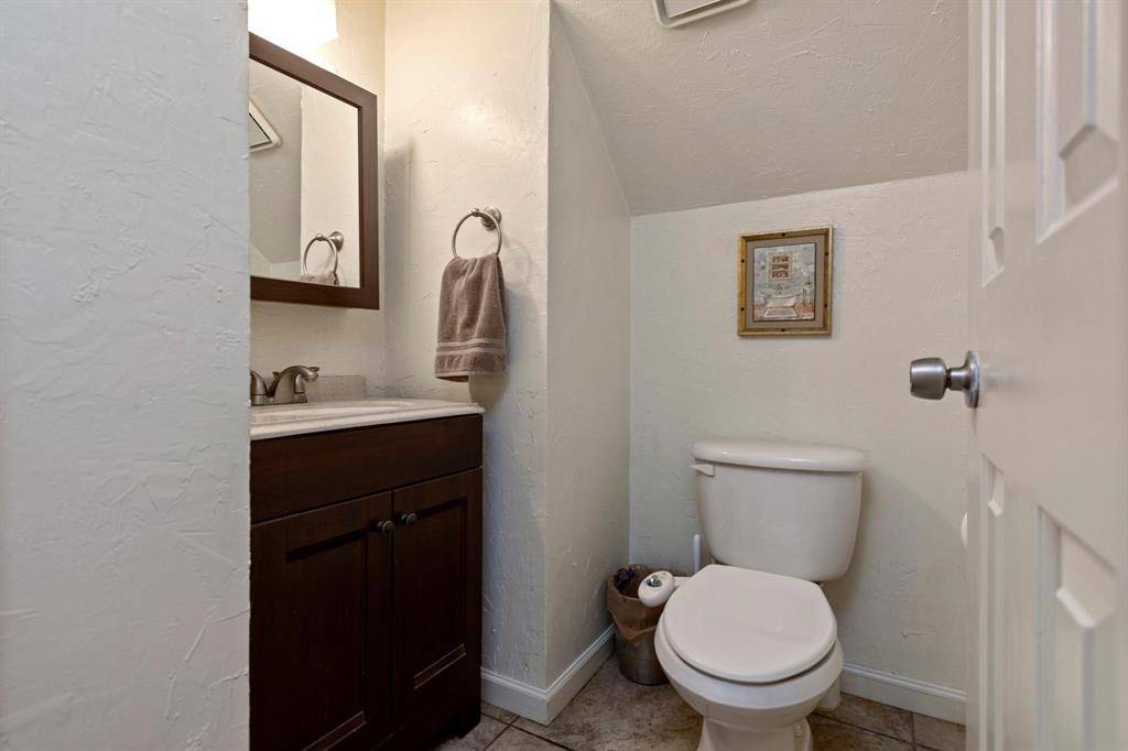 2920 Peninsula Way, Carrollton, TX 75007
