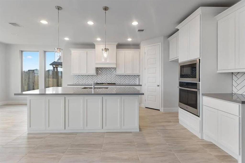 331 Old Silo Street, Richmond, TX 77406