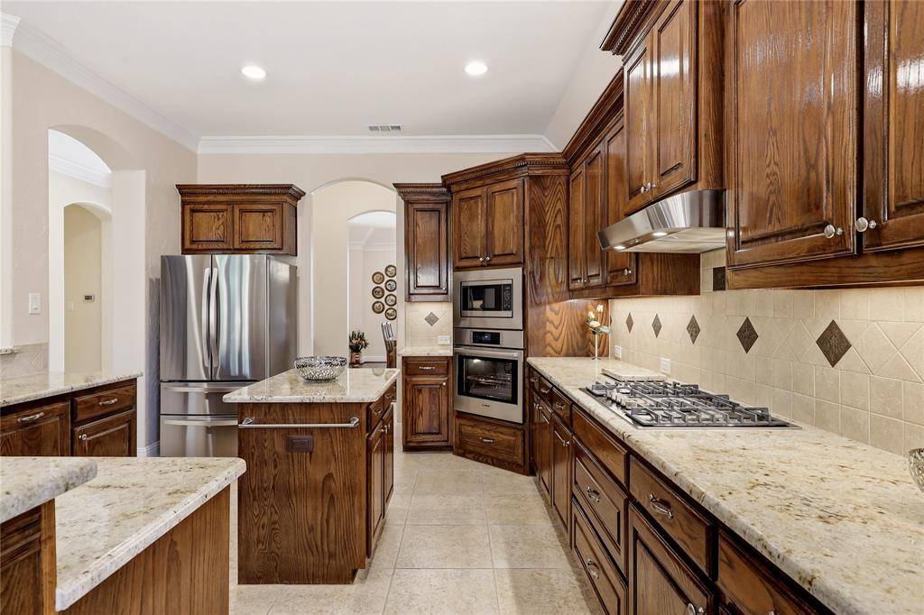 5931 Crescent Lane, Colleyville, TX 76034