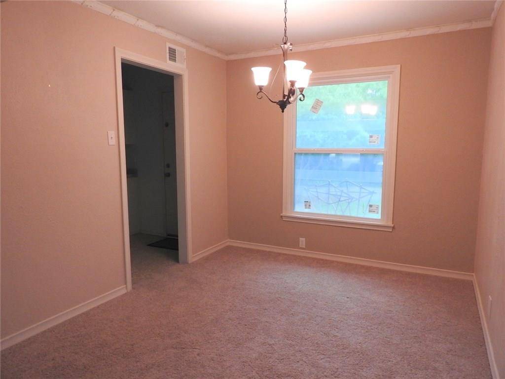 3226 San Medina Avenue, Dallas, TX 75228