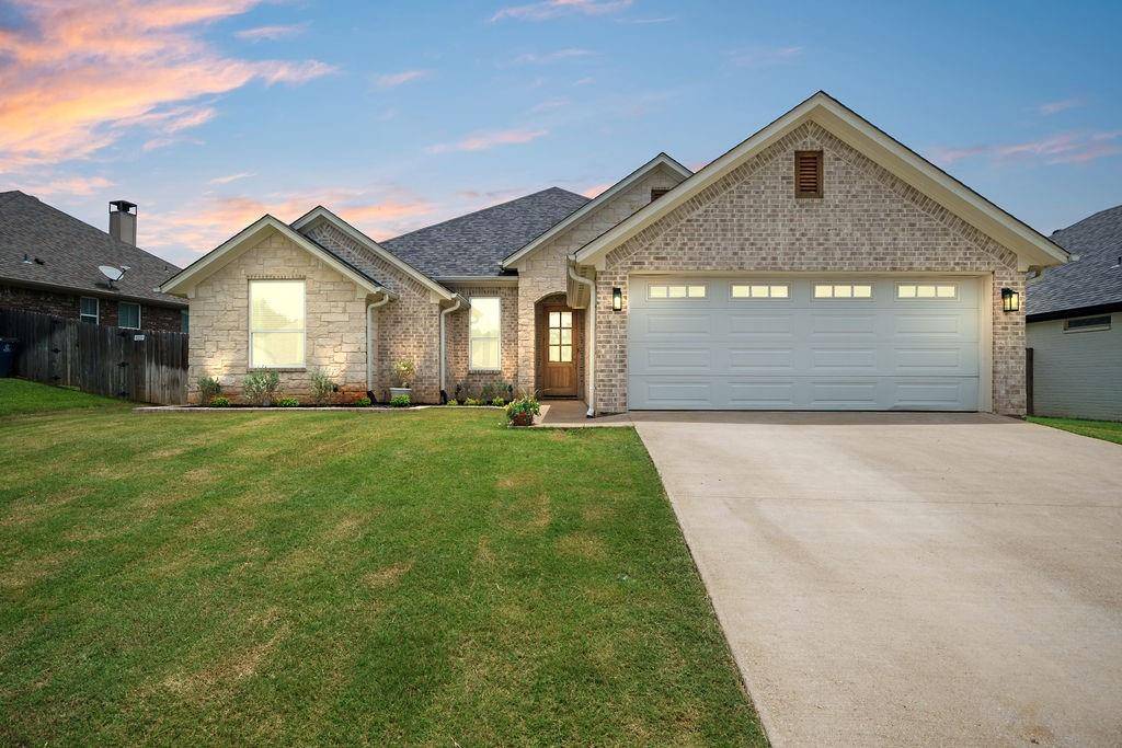 1121 Nate Circle, Bullard, TX 75757