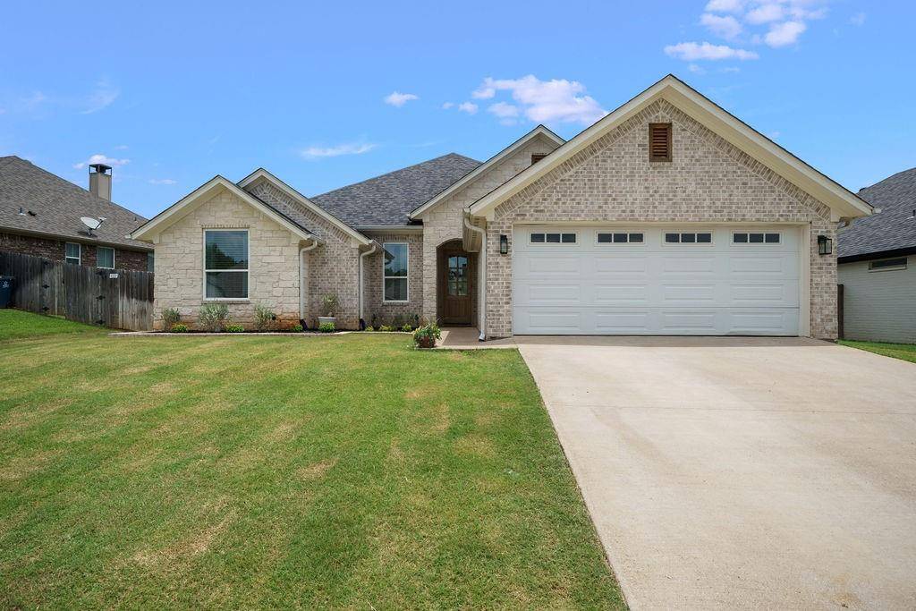 1121 Nate Circle, Bullard, TX 75757