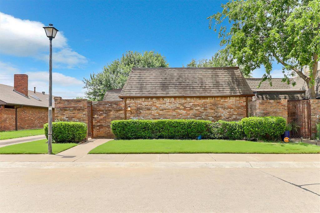 3132 San Sebastian Drive, Carrollton, TX 75006