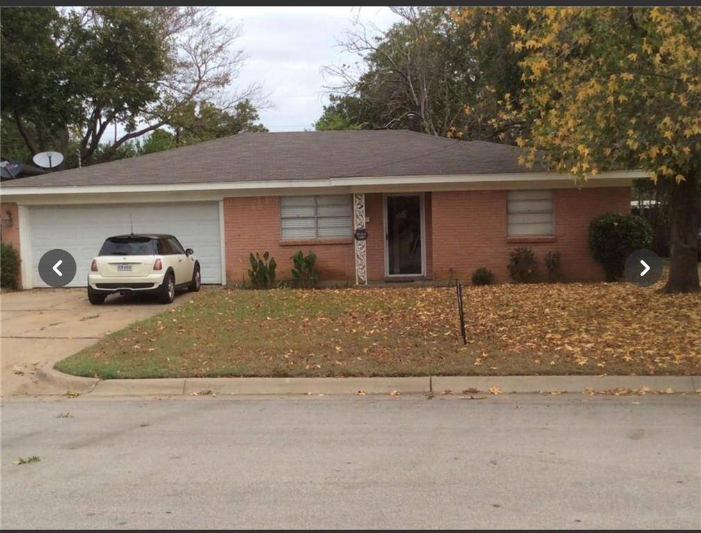 107 SE Harris Street, Burleson, TX 76028