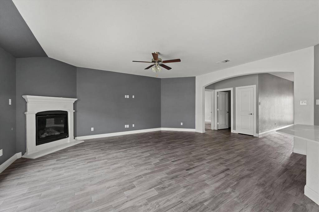 11121 Cobalt Drive, Aubrey, TX 76227