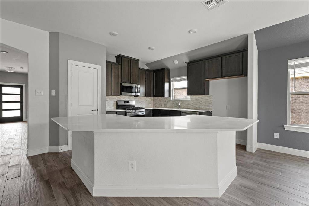 11121 Cobalt Drive, Aubrey, TX 76227
