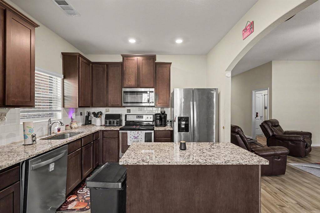 5216 Persimmon Drive, Denton, TX 76207
