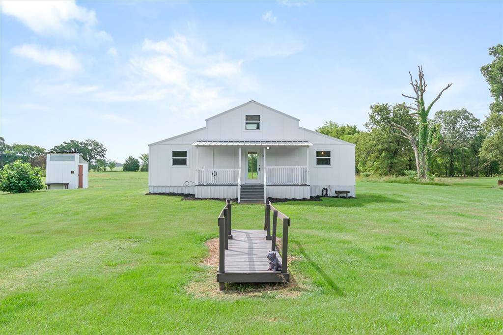 1083 VZ County Road 1319, Grand Saline, TX 75140