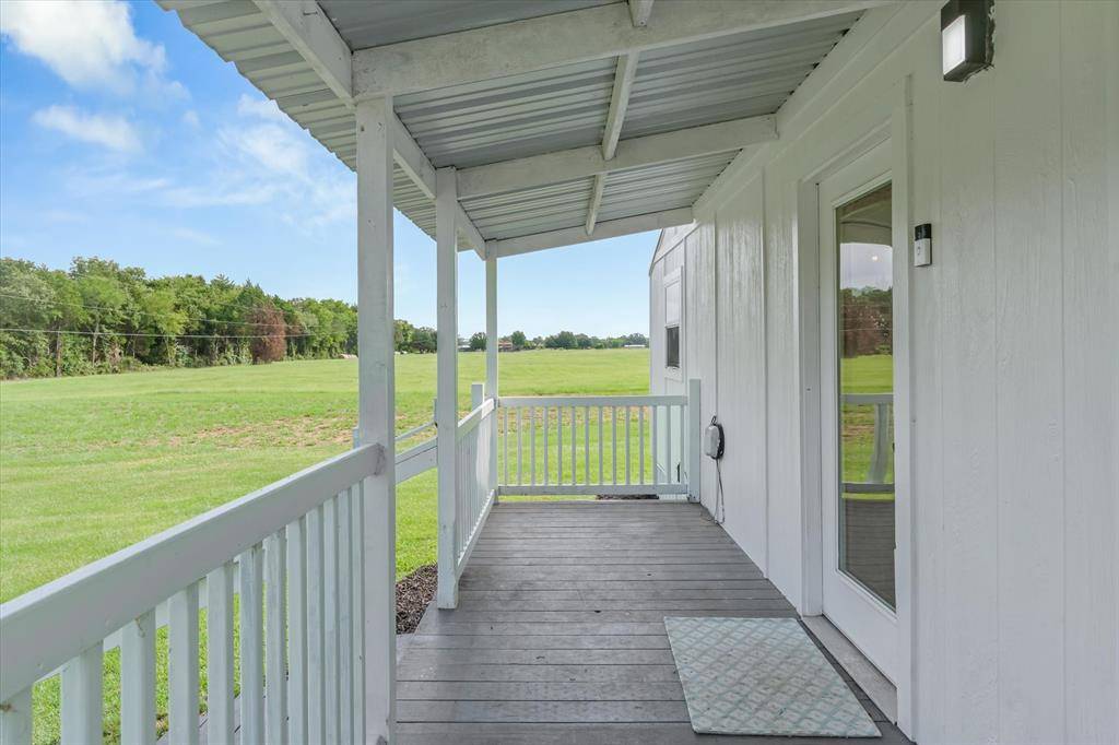 1083 VZ County Road 1319, Grand Saline, TX 75140