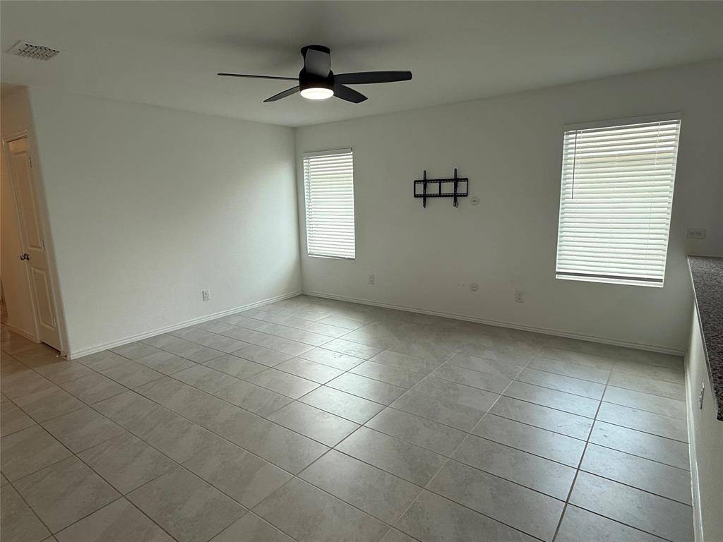 11819 Arkoma Drive, Rhome, TX 76078