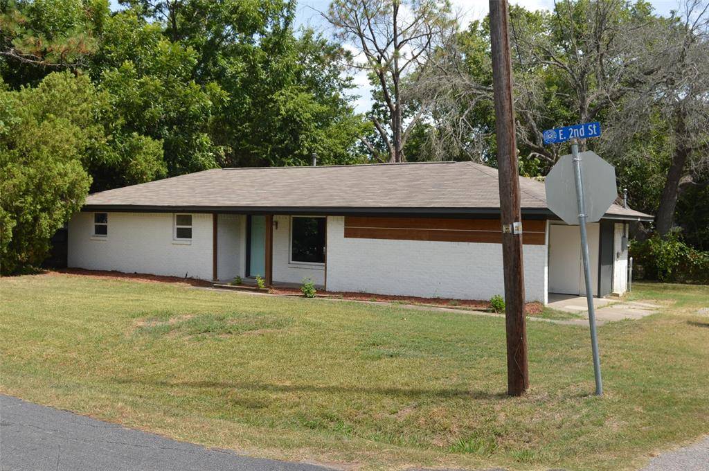 501 E 2nd Street, Quinlan, TX 75474