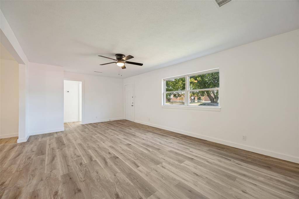 2415 W Morton Street, Denison, TX 75020