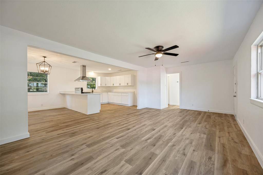 2415 W Morton Street, Denison, TX 75020