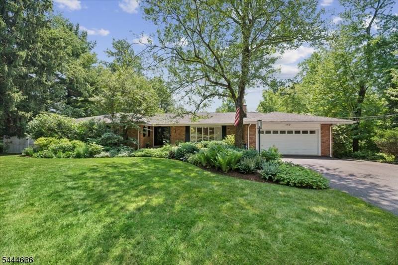 74 Radtke Rd, Randolph Twp., NJ 07869