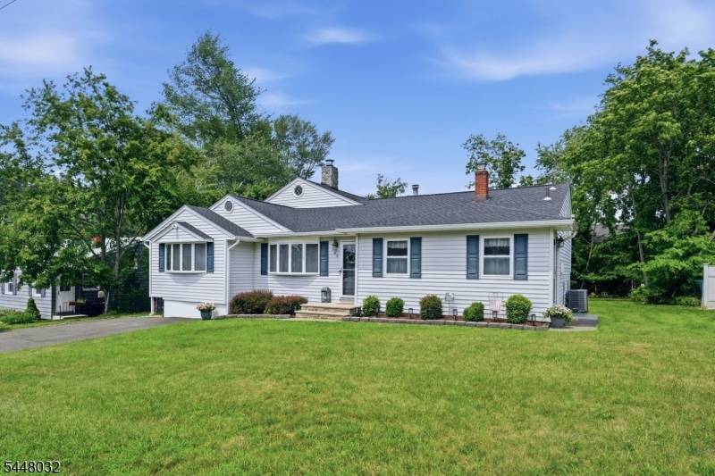 63 Stewart Ave, Little Falls Twp., NJ 07424
