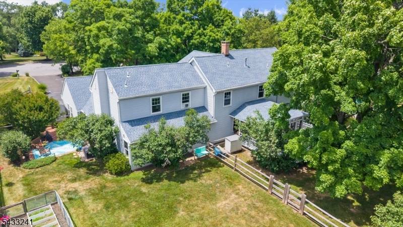 9 Mills Ct, Raritan Twp., NJ 08822