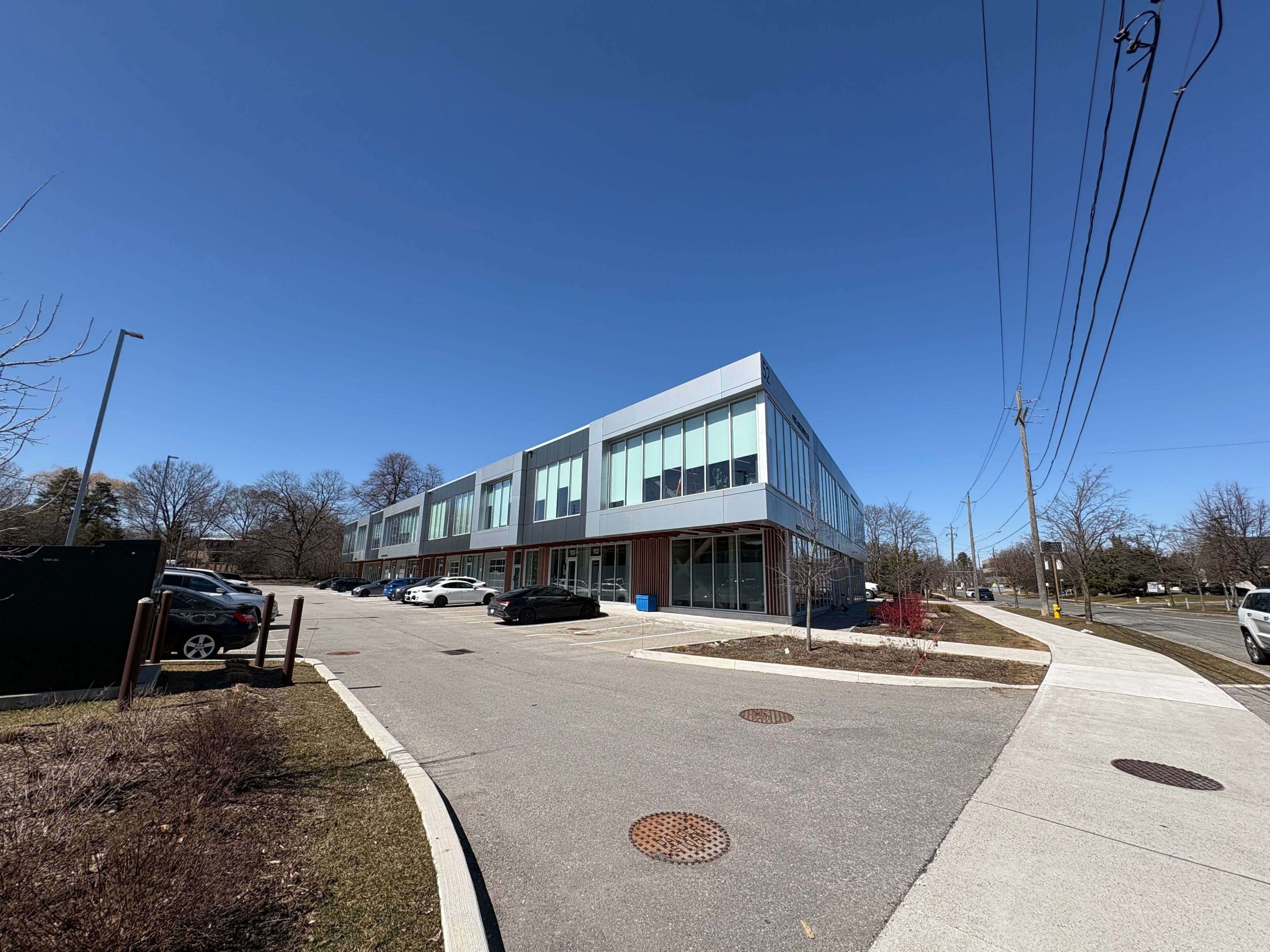 52 Scarsdale RD #111, 210, 211, Toronto C13, ON M3B 2R7