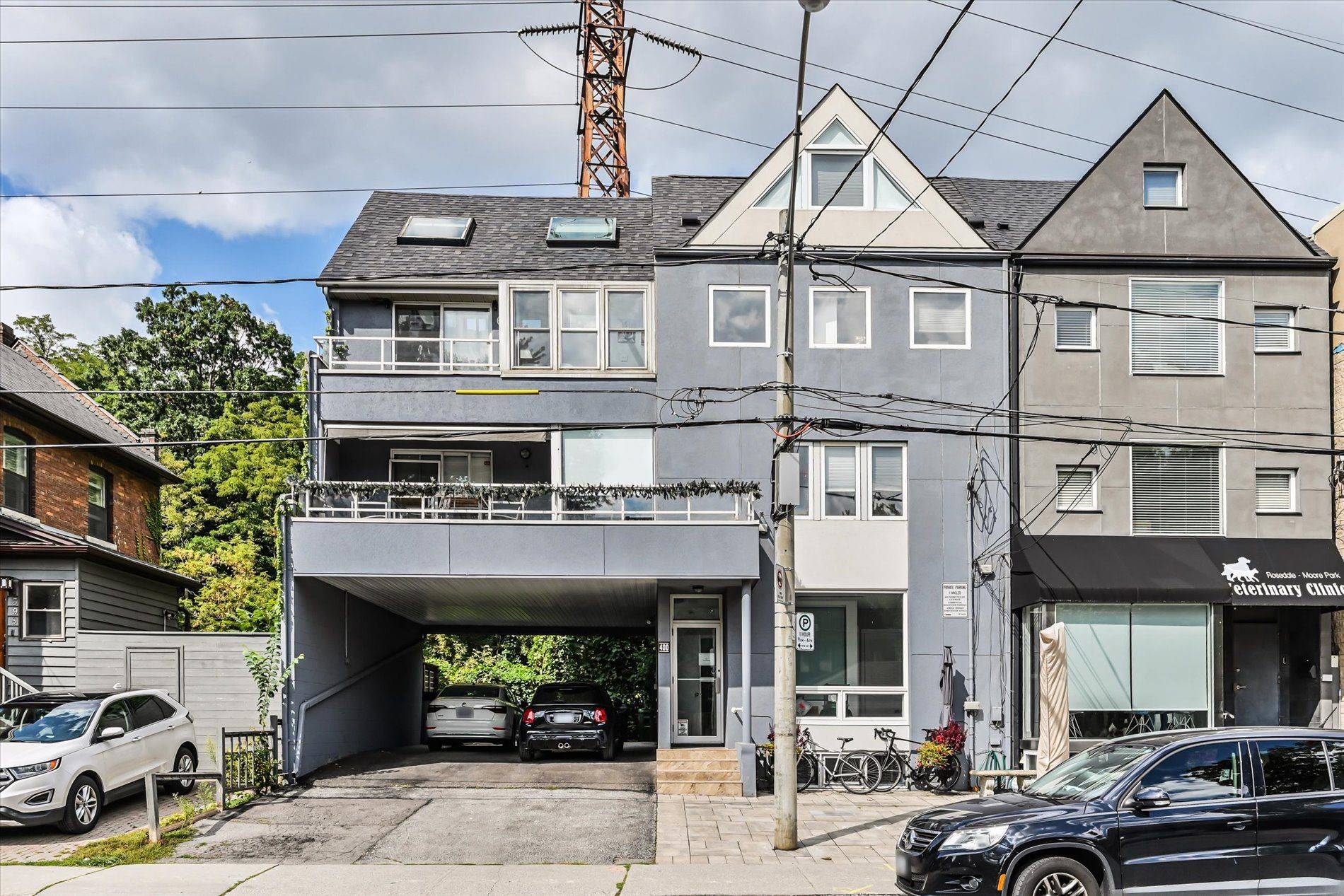 400 Summerhill AVE #3rd Flr, Toronto C09, ON M4W 2E4