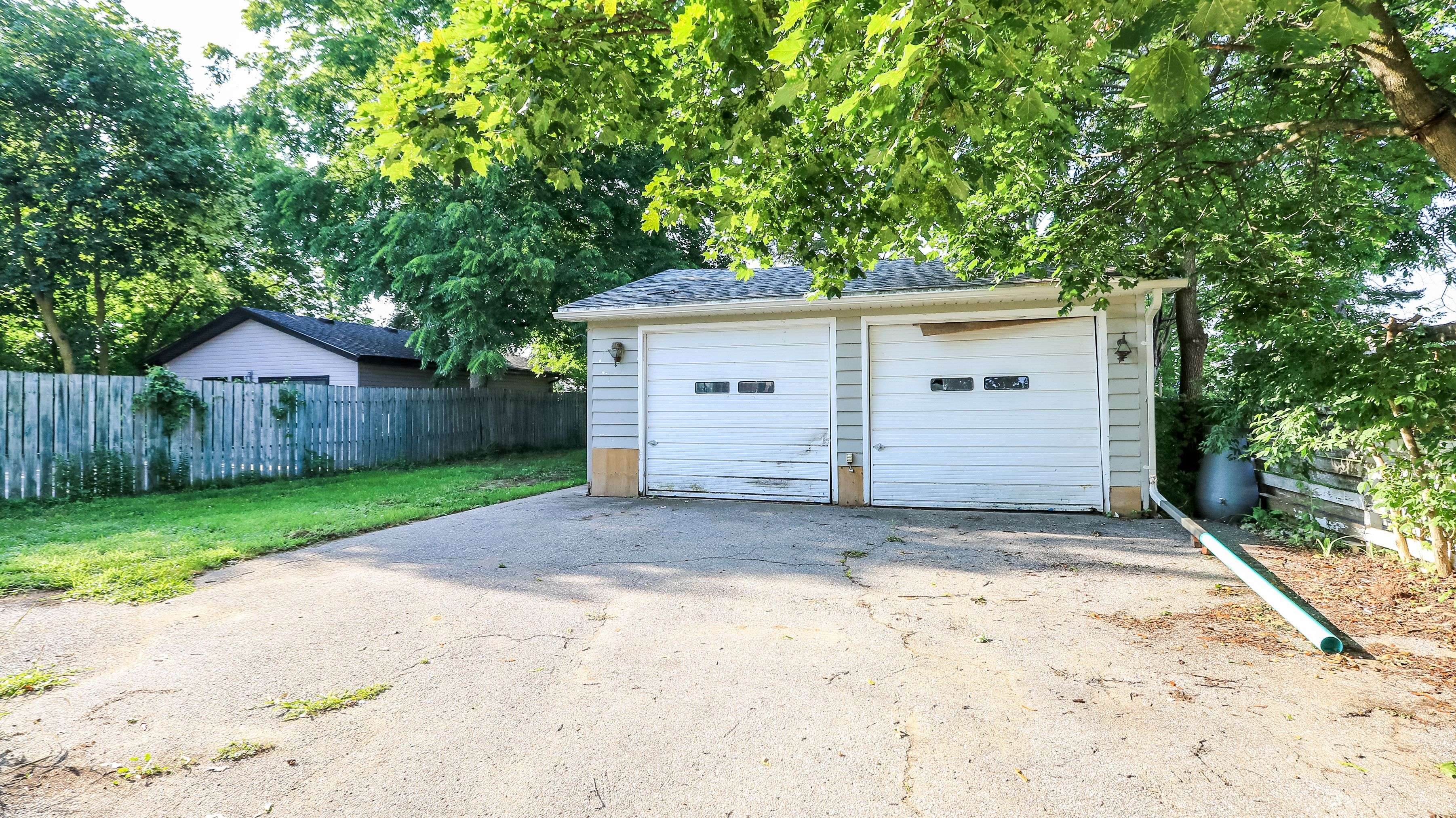 47 Campbell AVE, Barrie, ON L4N 2T2