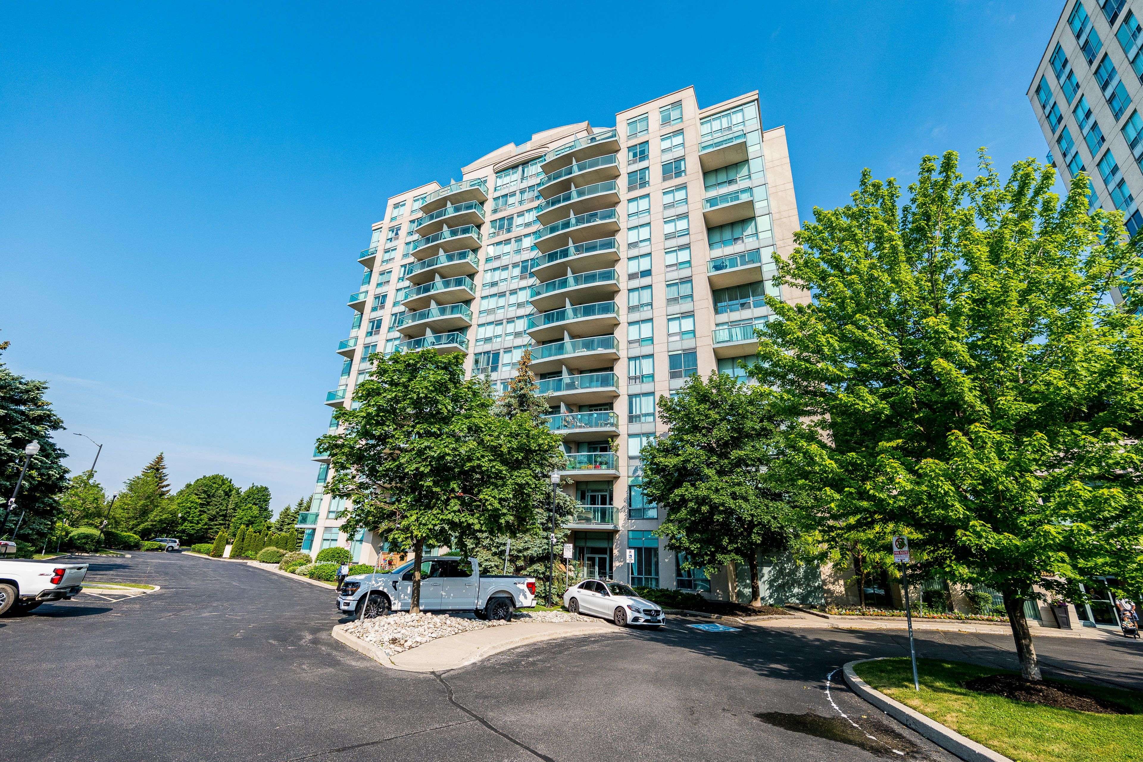 2585 Erin Centre BLVD #1102, Mississauga, ON L5M 6Z7