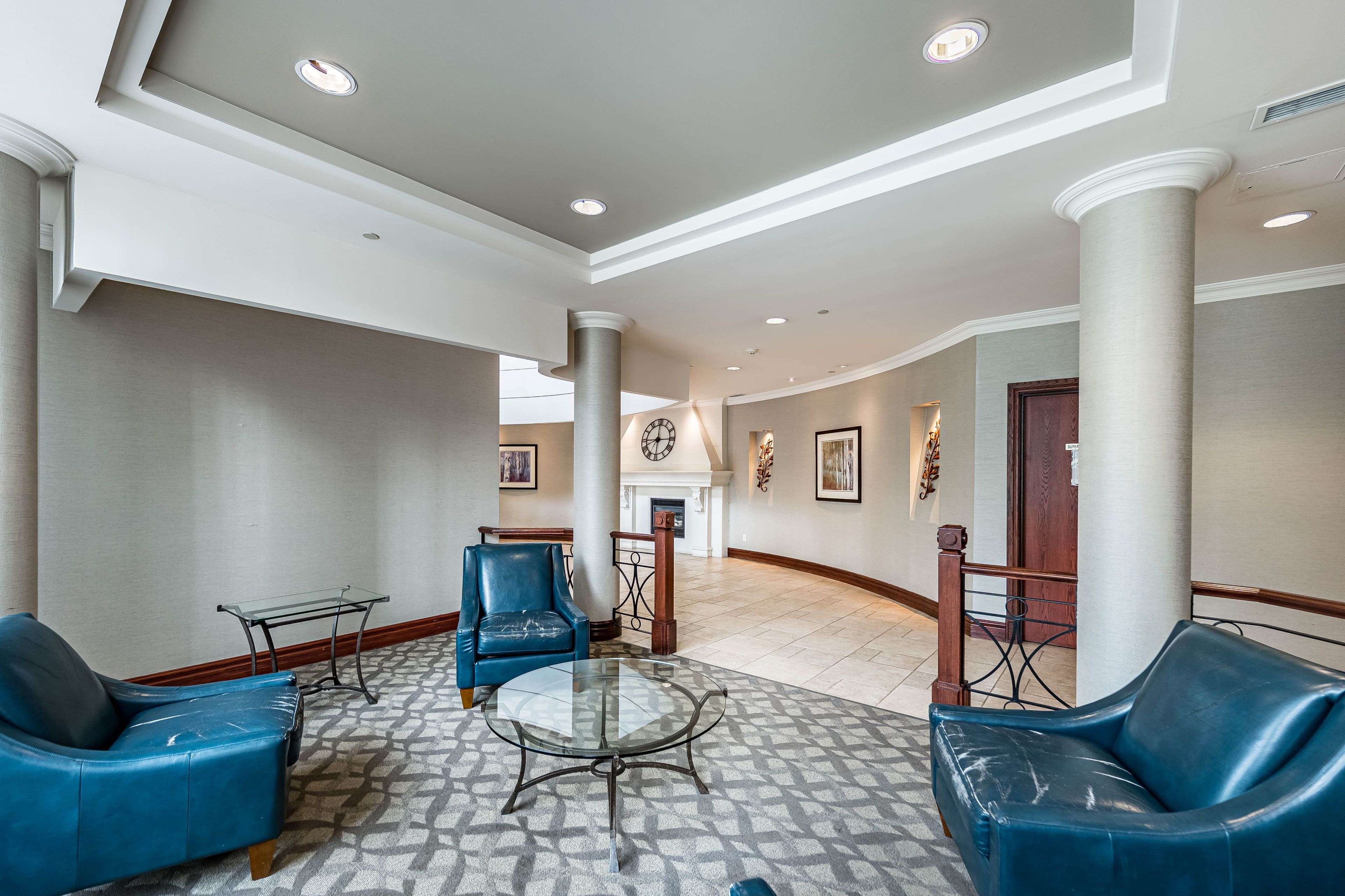 2585 Erin Centre BLVD #1102, Mississauga, ON L5M 6Z7