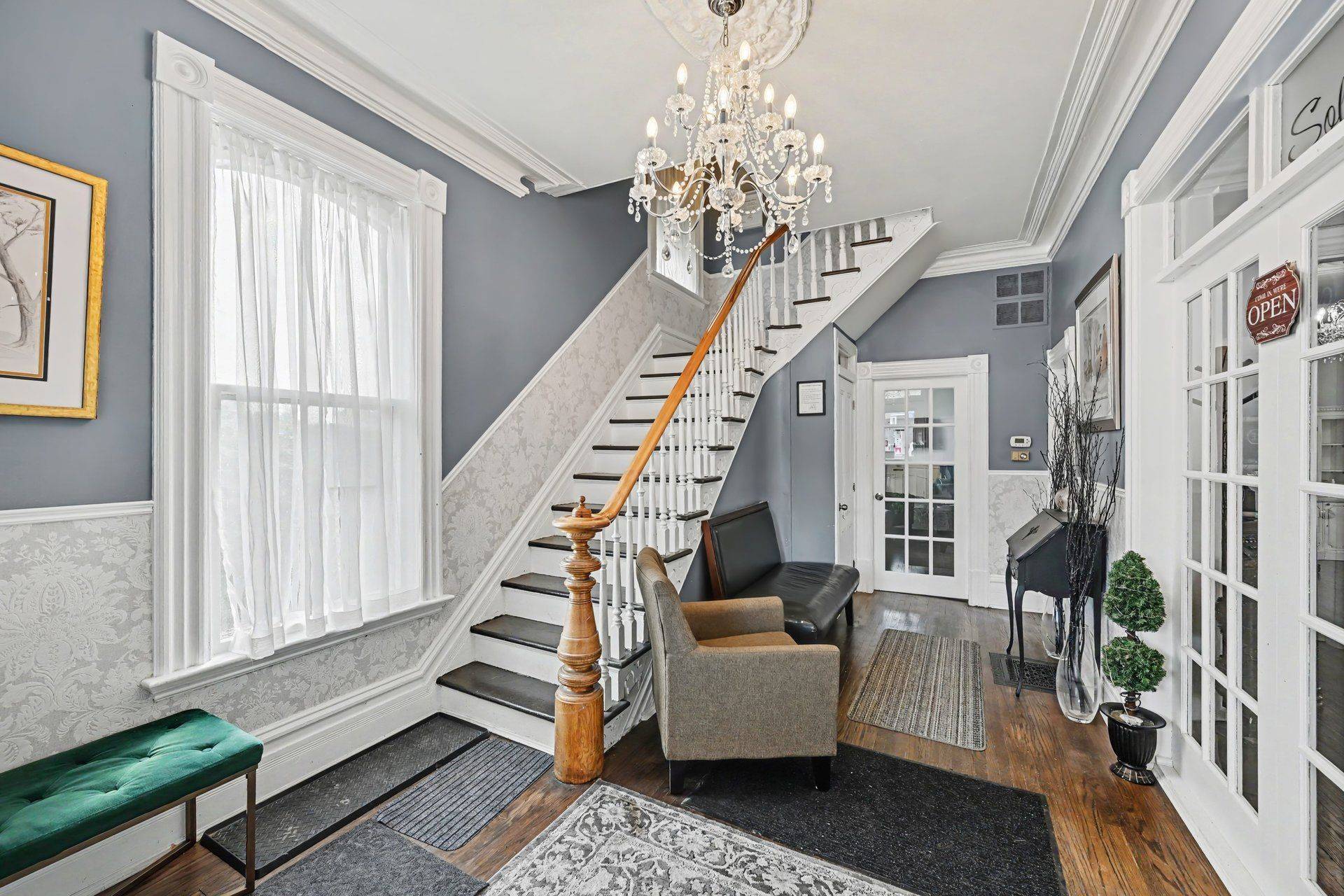 6 Lake AVE W, Carleton Place, ON K7C 1L2