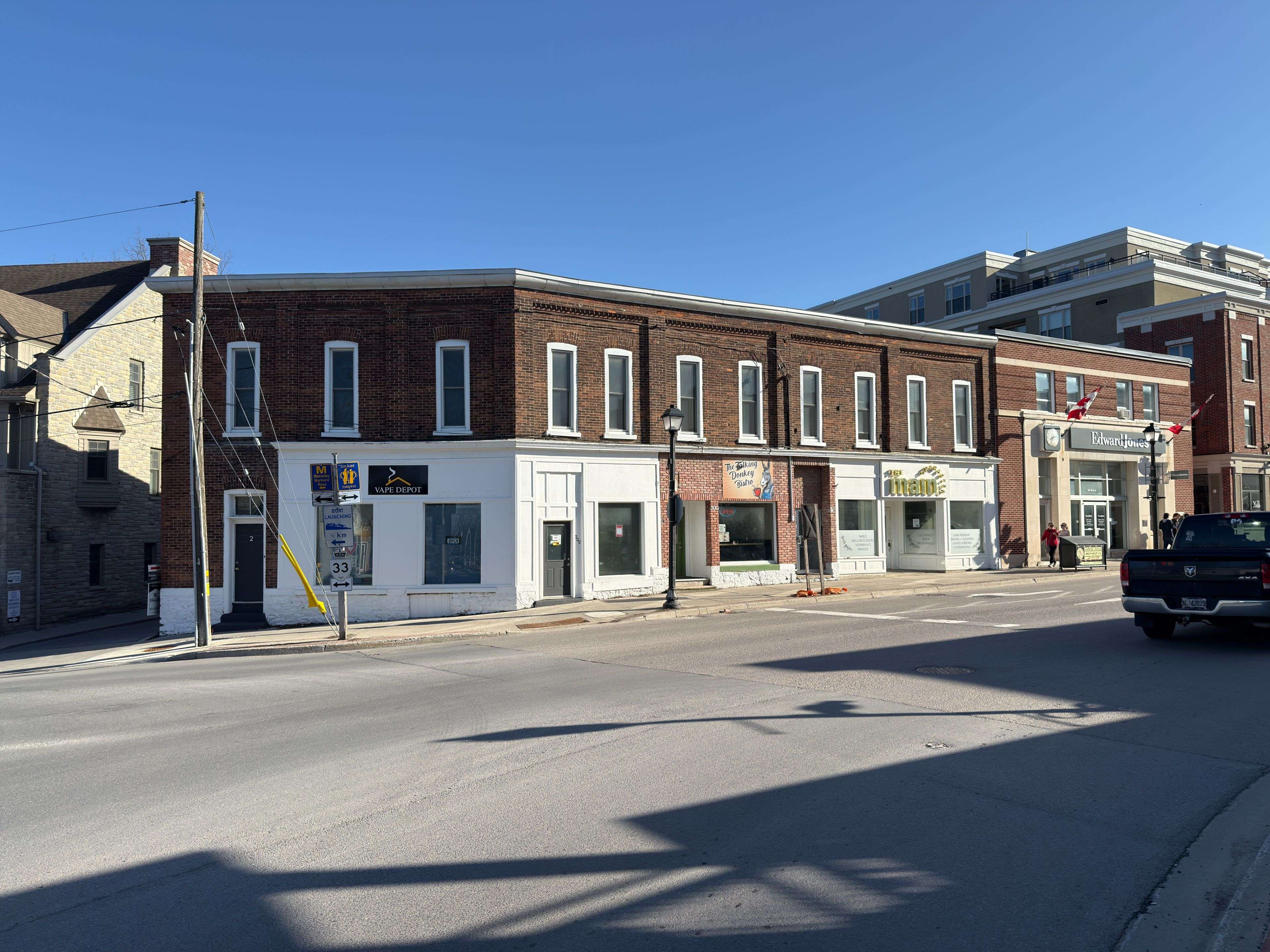 302 Picton Main ST, Prince Edward County, ON K0K 2T0