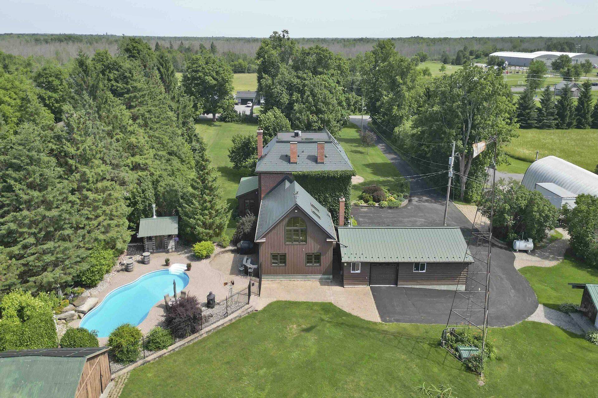 1276 9th Line, Beckwith, ON K7C 0V9