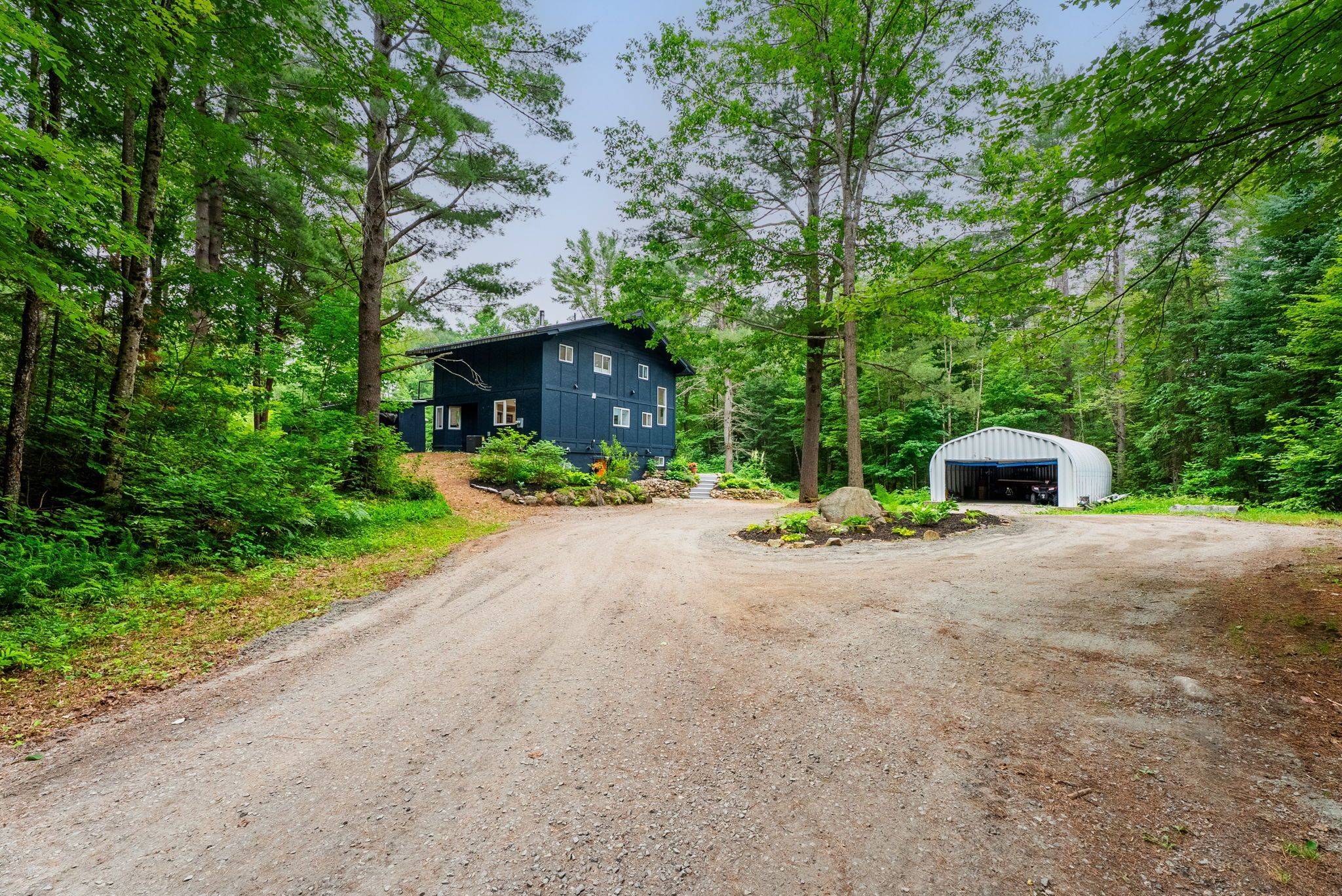 647 Lynx Lake RD, Huntsville, ON P1H 2J3