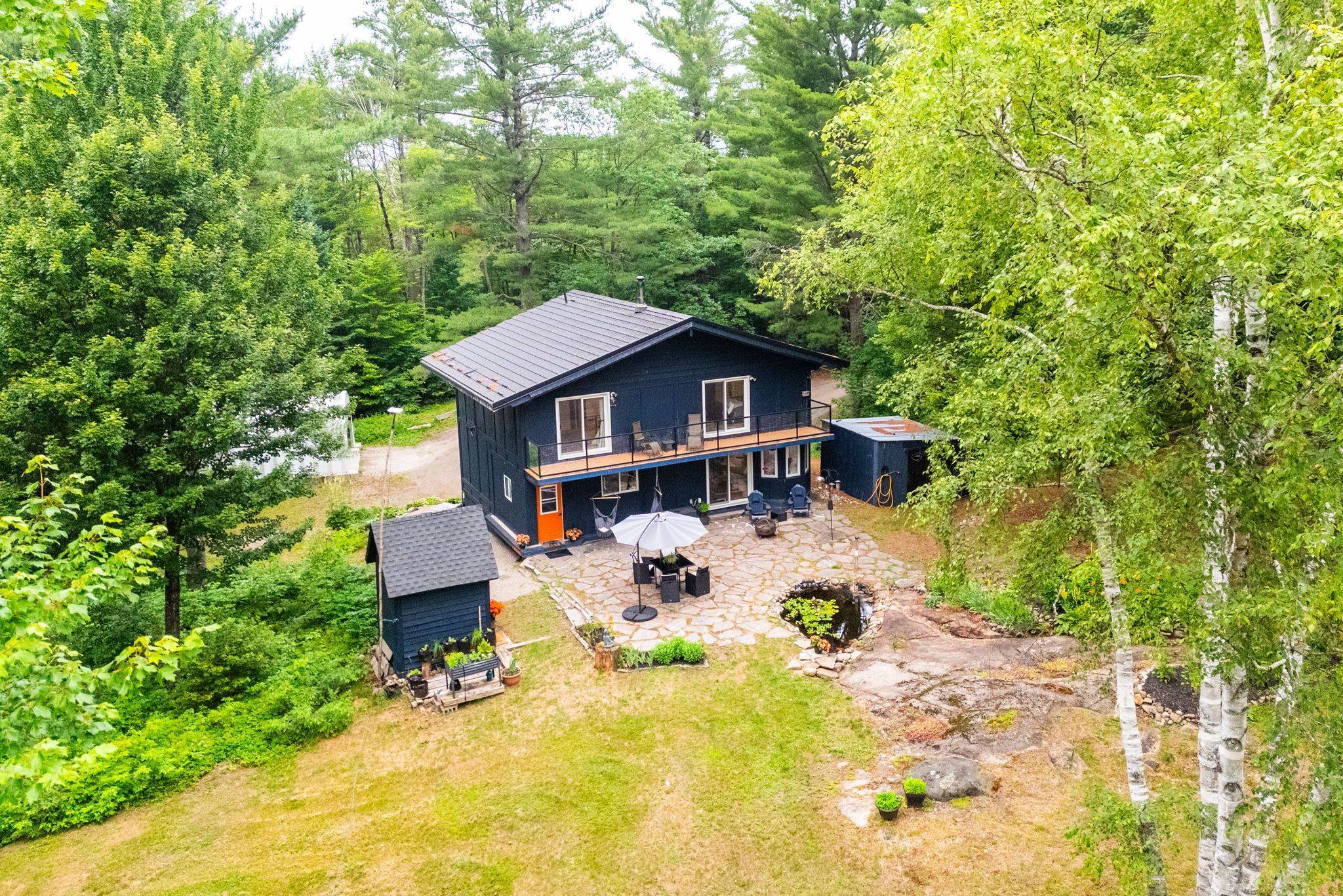 647 Lynx Lake RD, Huntsville, ON P1H 2J3