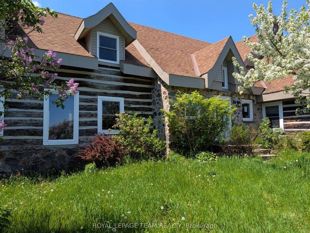 9741 Canoe Lake RD, Frontenac, ON K0H 1T0
