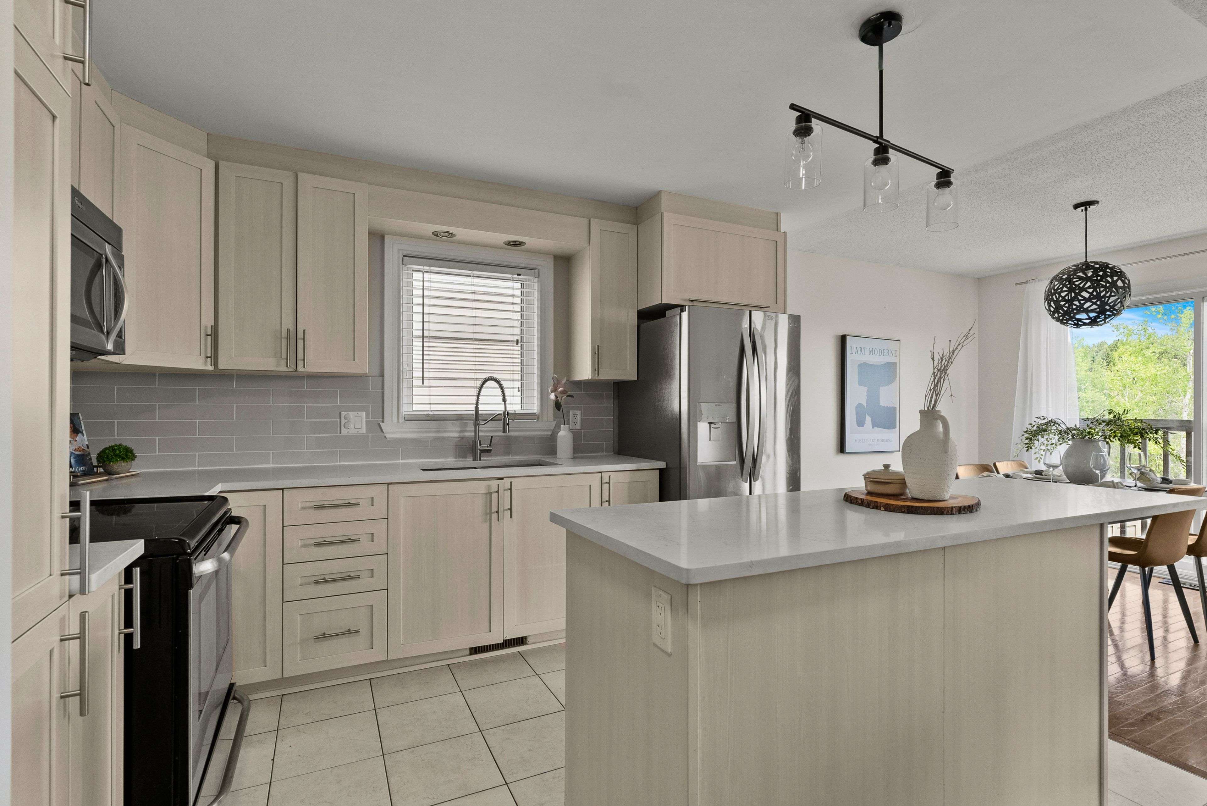84 NATHALIE ST, Clarence-rockland, ON K4K 0J3