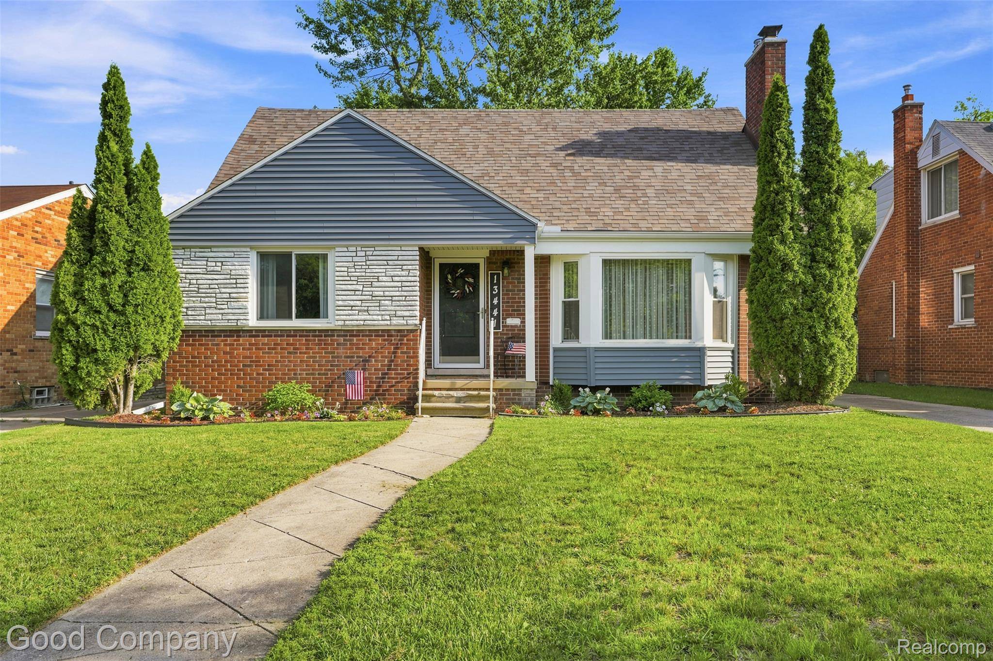 13441 Oak Park BLVD, Oak Park, MI 48237