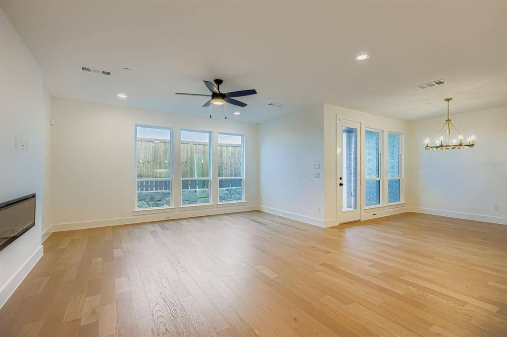 620 Sir Christopher Street, Lewisville, TX 75056