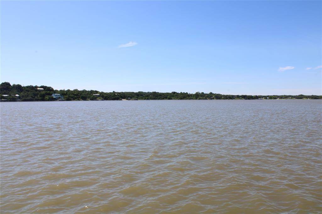 225 Avolyne Avenue, Brownwood, TX 76801
