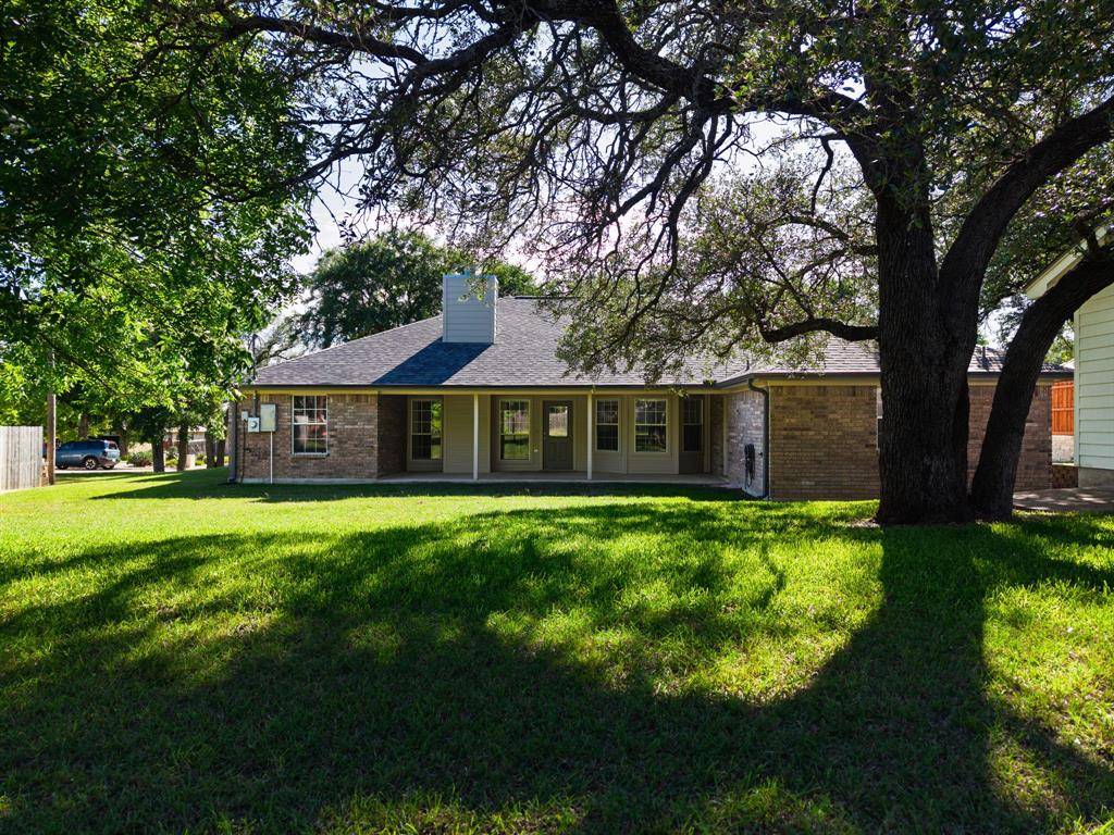 1909 Diamond Ridge Drive, Lampasas, TX 76550